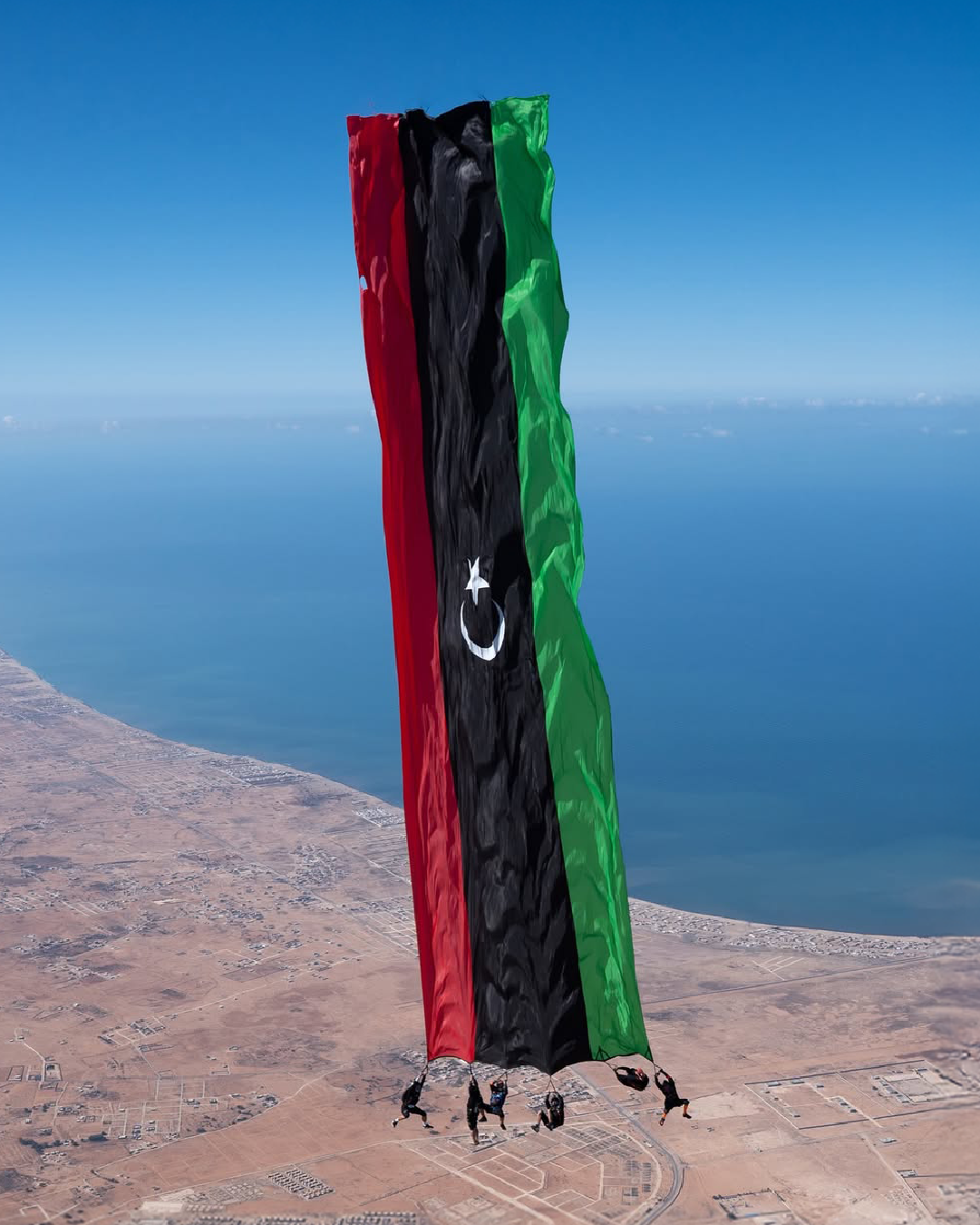 Largest Parachute Flag Flown